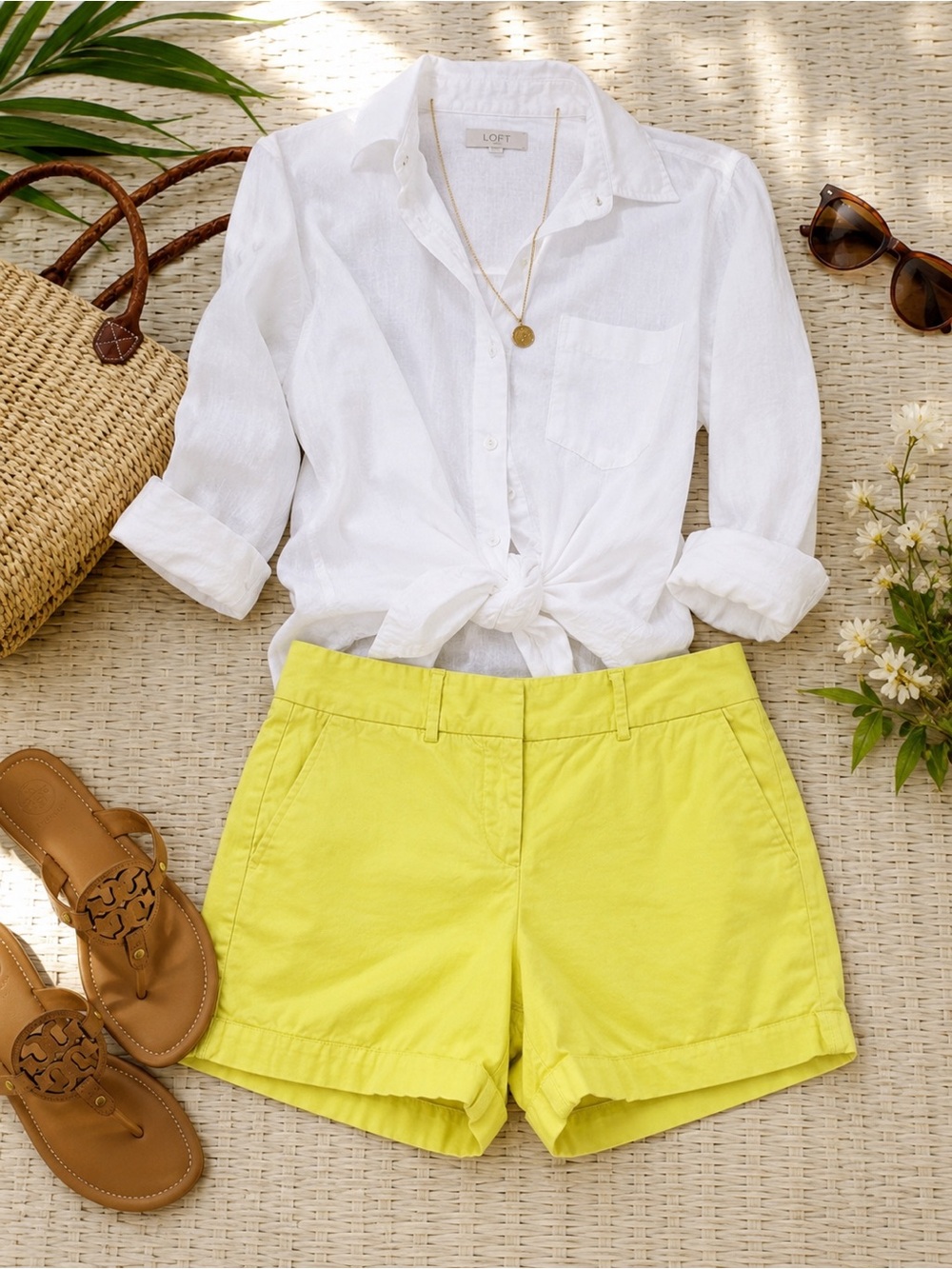 LOFT Yellow Chino Shorts Women’s Size 2 100% Cotton 4” Inseam Summer